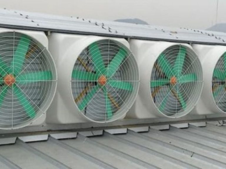 mua quạt thông gió lắp mái công suất bao nhiêu