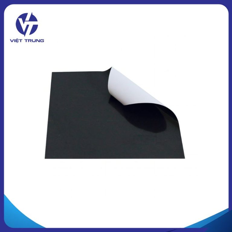 BẠT THI CÔNG TRẦN, HÔNG TRANG TRẠI