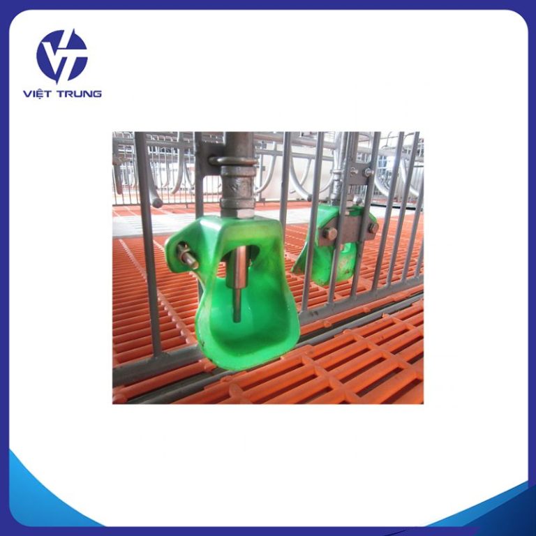 BỘ CHÉN NHỰA UỐNG NƯỚC TỰ ĐỘNG CHO HEO CON