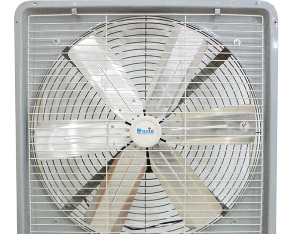 quạt thông gió hút mùi