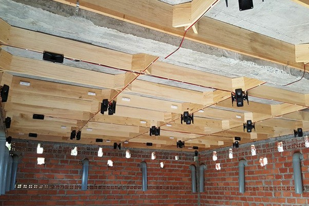 quạt thông gió nhà yến