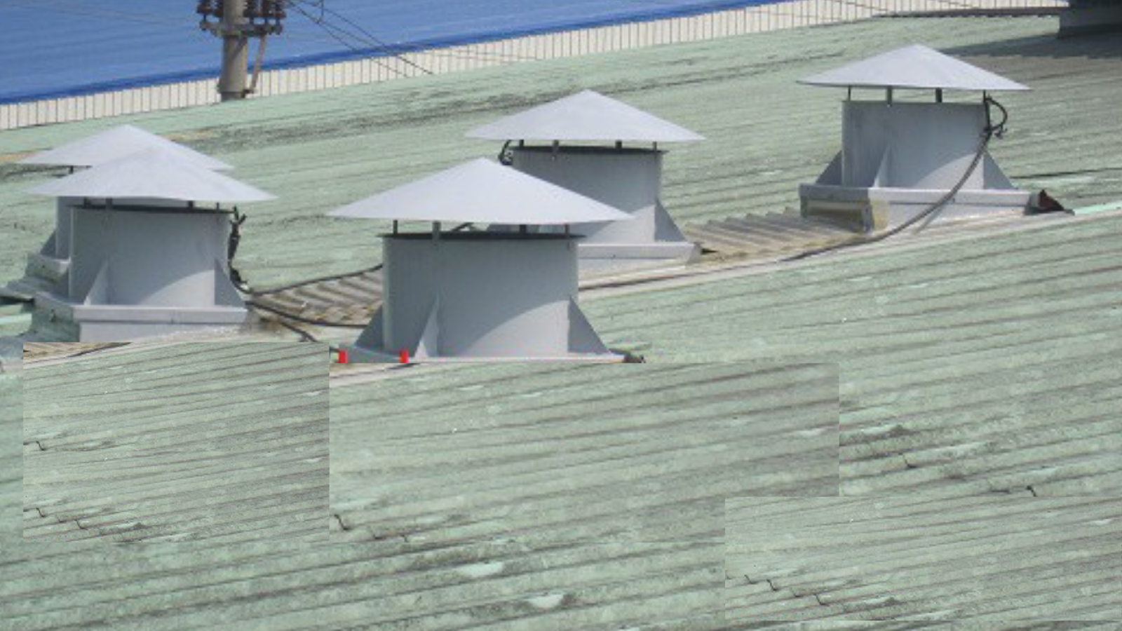 quạt hút trên mái